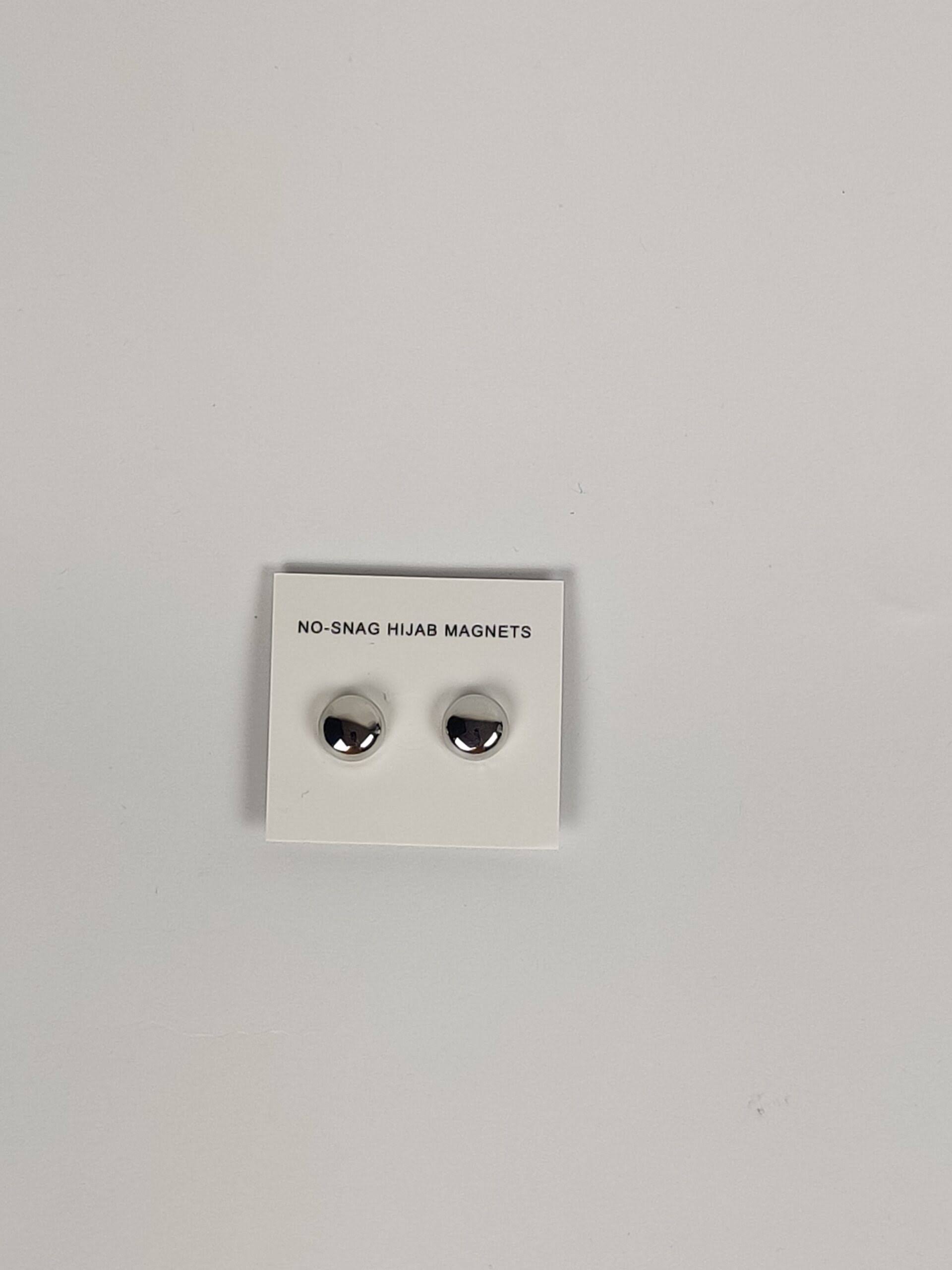 Plain Hijab Magnet - Shiny Finish - Silver